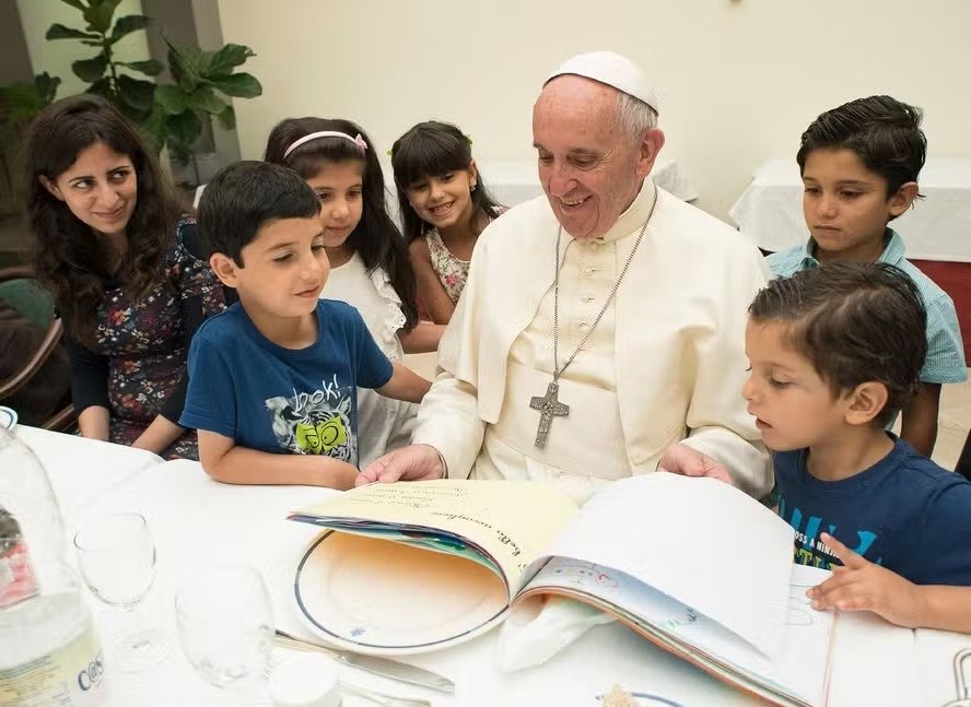 Cruz do Bom Pastor em ambiente de recolhimento